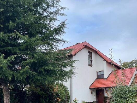Doppelhaushälfte zur Miete 2.250 € 5,5 Zimmer 158,2 m² 282 m² Grundstück Buchenhain 8 Altfranken Dresden 01156
