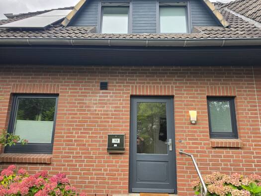 Doppelhaushälfte zur Miete 2.300 € 4,5 Zimmer 117 m² 400 m² Grundstück frei ab sofort Haidlandsweg 13 Bramfeld Wandsbek 22175