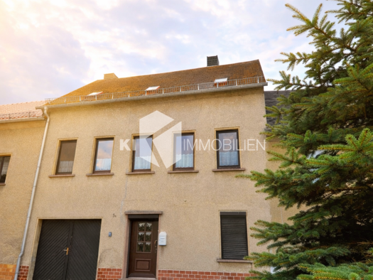 Reihenmittelhaus zum Kauf 58.000 € 7 Zimmer 120 m² 286 m² Grundstück frei ab sofort Regis-Breitingen 04565