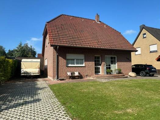 Einfamilienhaus zum Kauf 359.000 € 12 Zimmer 258 m² 1.600 m² Grundstück Papenburg Papenburg 26871