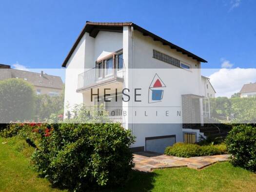 Doppelhaushälfte zum Kauf 95.000 € 4 Zimmer 80 m² 587 m² Grundstück Holzminden Holzminden 37603