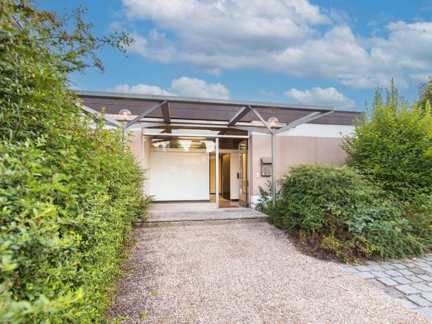 Reihenmittelhaus zum Kauf provisionsfrei 328.000 € 4 Zimmer 215 m² 578 m² Grundstück Meyernberg Bayreuth 95447