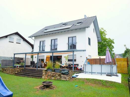Einfamilienhaus zum Kauf 739.000 € 6 Zimmer 188 m² 567 m² Grundstück Büdingen 63654