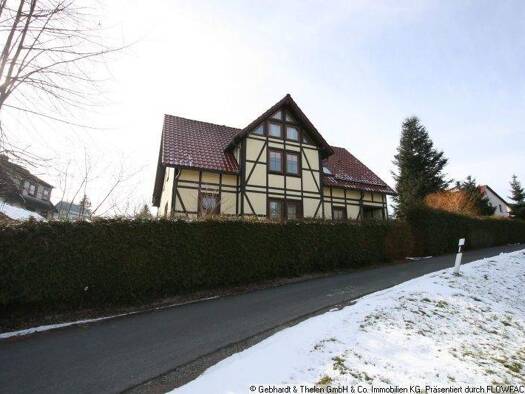 Mehrfamilienhaus zum Kauf 227.000 € 5 Zimmer 180 m² 2.465 m² Grundstück Schmalkalder Straße 27 Christes 98547