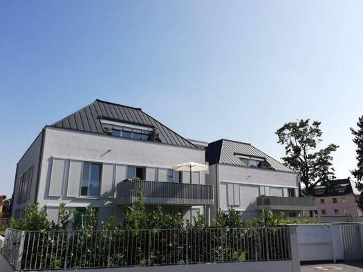 Wohnung zur Miete 1.471 € 3 Zimmer 113,2 m² Radebeul 01445