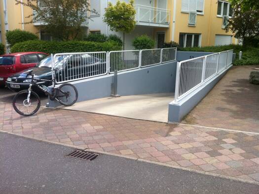 Duplex-Garage zur Miete 70 € Kirdorf Bad Homburg vor der Höhe 61350