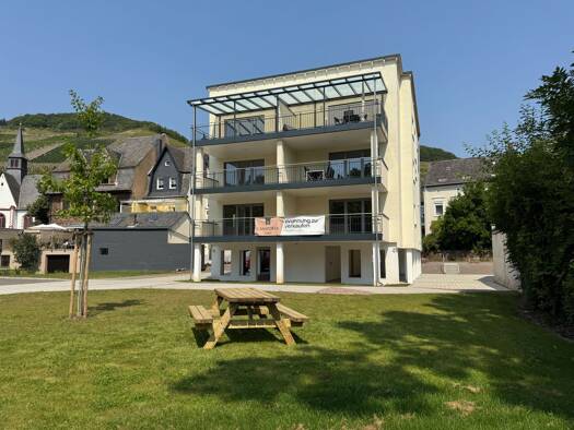 Wohnung zum Kauf provisionsfrei 439.000 € 3 Zimmer 93 m² 1. Geschoss Merlerstraße 45a Merl Zell (Mosel) 56856