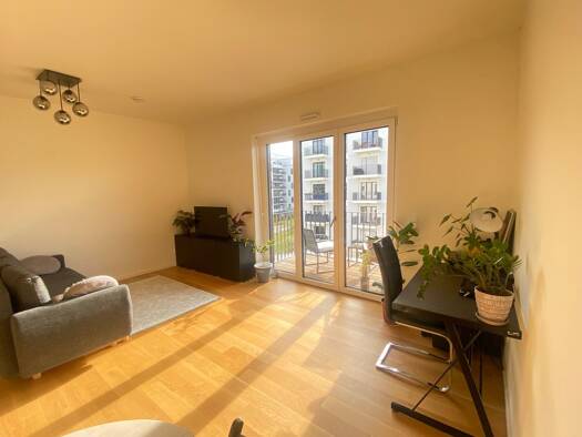 Studio zur Miete 1.950 € 1,5 Zimmer 60 m² Geschoss 3/5 frei ab 14.09.2026 Kreuzberg Berlin 12159