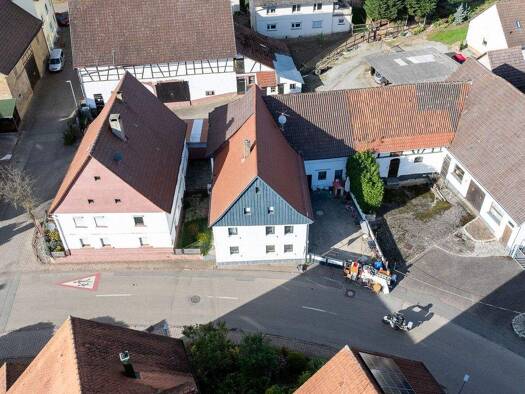 Mehrfamilienhaus zum Kauf 360.000 € 9 Zimmer 300,1 m² 270 m² Grundstück Gundelsheim Gundelsheim / Bachenau 74831