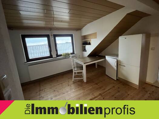 Wohnung zur Miete 395 € 2 Zimmer 56,8 m² 2. Geschoss frei ab 01.10.2026 Volkerstraße 16 Helmbrechts Helmbrechts 95233