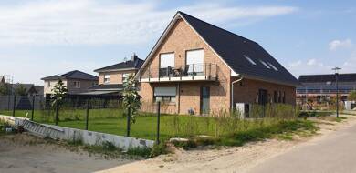 Wohnung zur Miete 1.100 € 4 Zimmer 83,7 m² Geschoss 1/1 frei ab 01.10.2025 Horneburg 21640