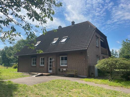 Mehrfamilienhaus zum Kauf als Kapitalanlage geeignet 489.000 € 205 m² 1.039 m² Grundstück Bleckede 21354
