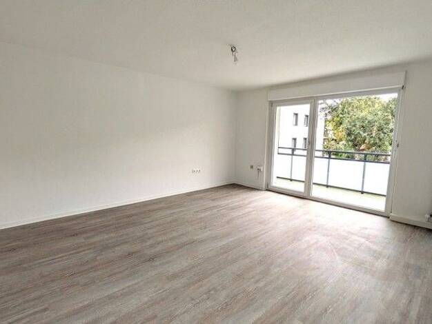 Wohnung zur Miete 575 € 3 Zimmer 67,6 m² frei ab 15.10.2026 Jahnstraße 5 Blumberg Blumberg 78176
