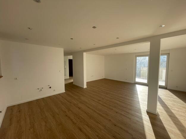 Wohnung zur Miete 913 € 3 Zimmer 83 m² frei ab sofort Böchingen 76833