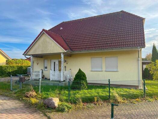 Einfamilienhaus zum Kauf provisionsfrei 430.000 € 5 Zimmer 127,3 m² 916 m² Grundstück Sassnitz 18546