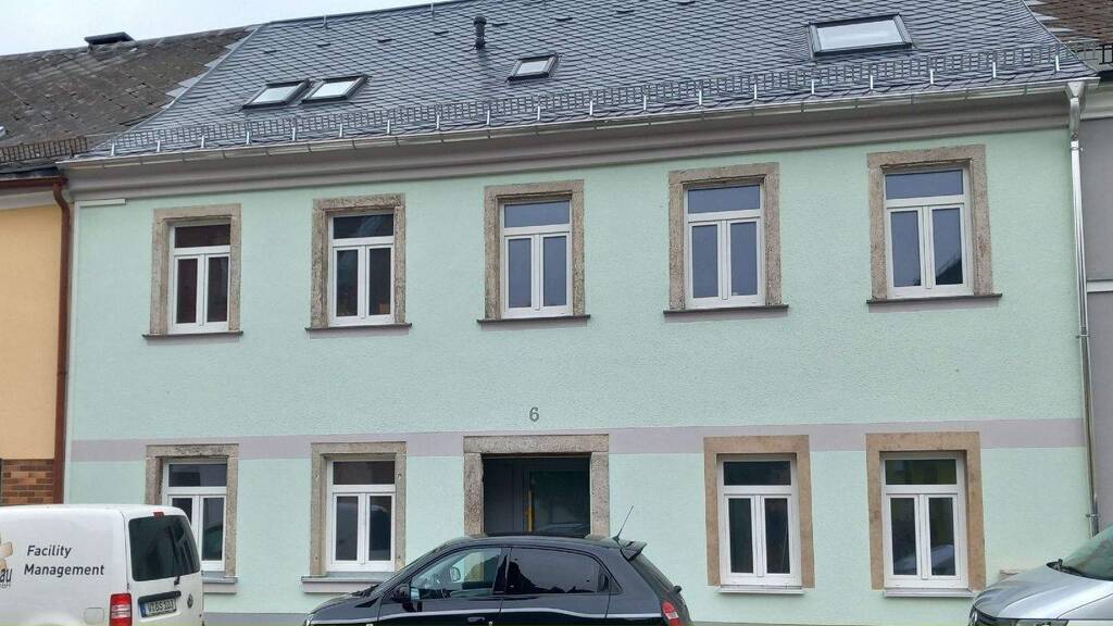 Wohnung zur Miete 1.240 € 4 Zimmer 145 m² EG frei ab 01.04.2026 Pfarrstraße 6 Rehau 95111