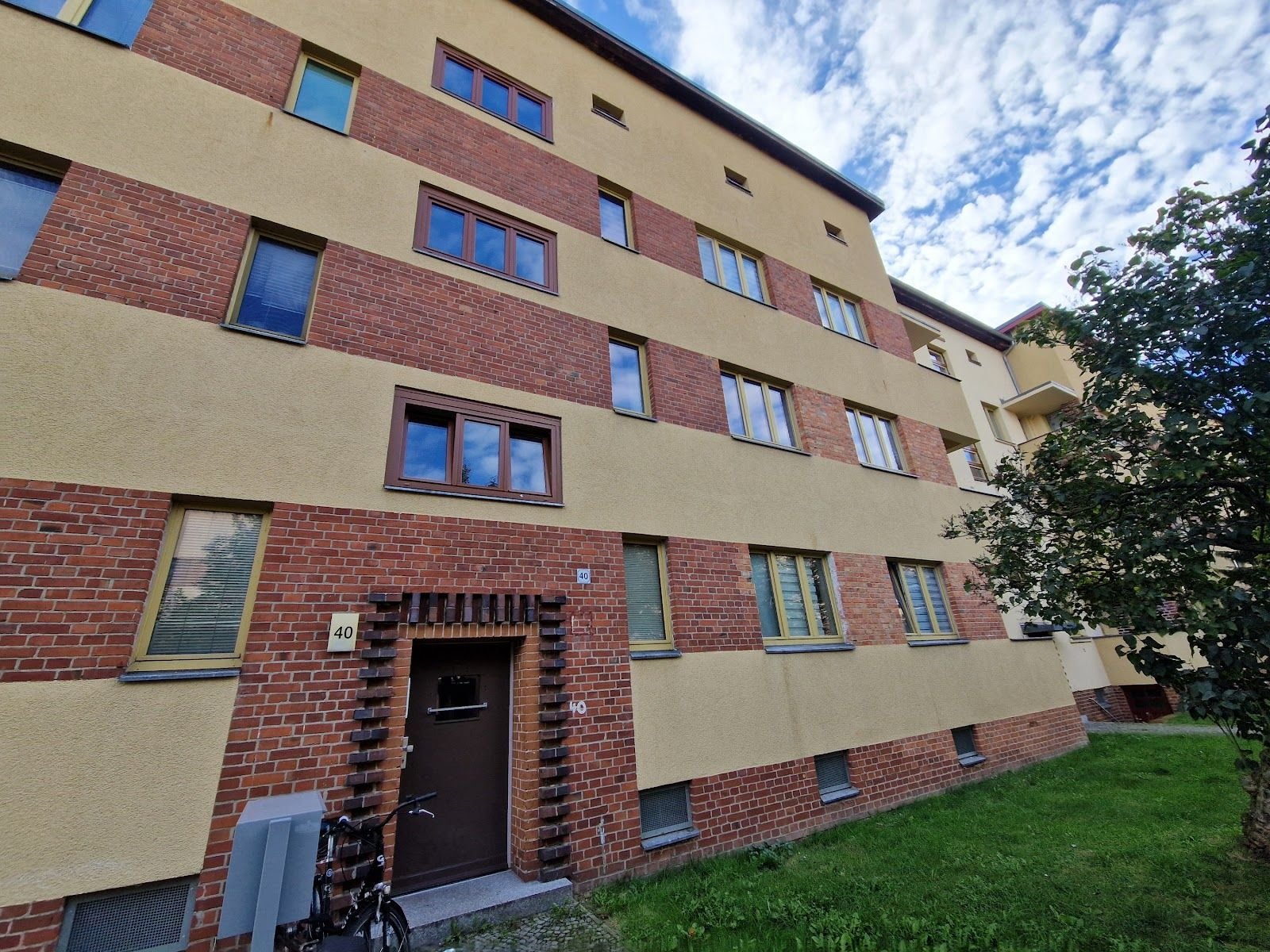 Wohnung zur Miete 329 € 2 Zimmer 47,1 m²<br/>Wohnfläche 2.<br/>Geschoss 01.11.2024<br/>Verfügbarkeit Mehringstraße 40 Siedlung Cracau Magdeburg 39114