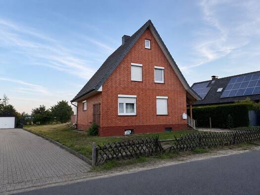 Einfamilienhaus zum Kauf 290.000 € 4 Zimmer 97 m² 1.013 m² Grundstück Im Drögen Moor 14 Borstel Verden (Aller) 27283
