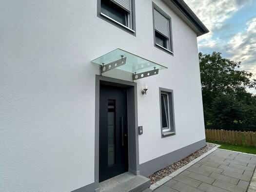 Mehrfamilienhaus zur Miete 1.200 € 4 Zimmer 100 m² 300 m² Grundstück frei ab sofort Oberndorf Oberndorf a.Lech 86698