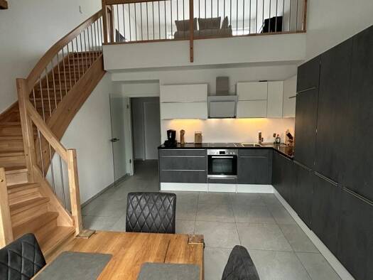 Maisonette zur Miete 1.190 € 3,5 Zimmer 109 m² Geschoss 4/4 frei ab 01.05.2026 Freital 01705