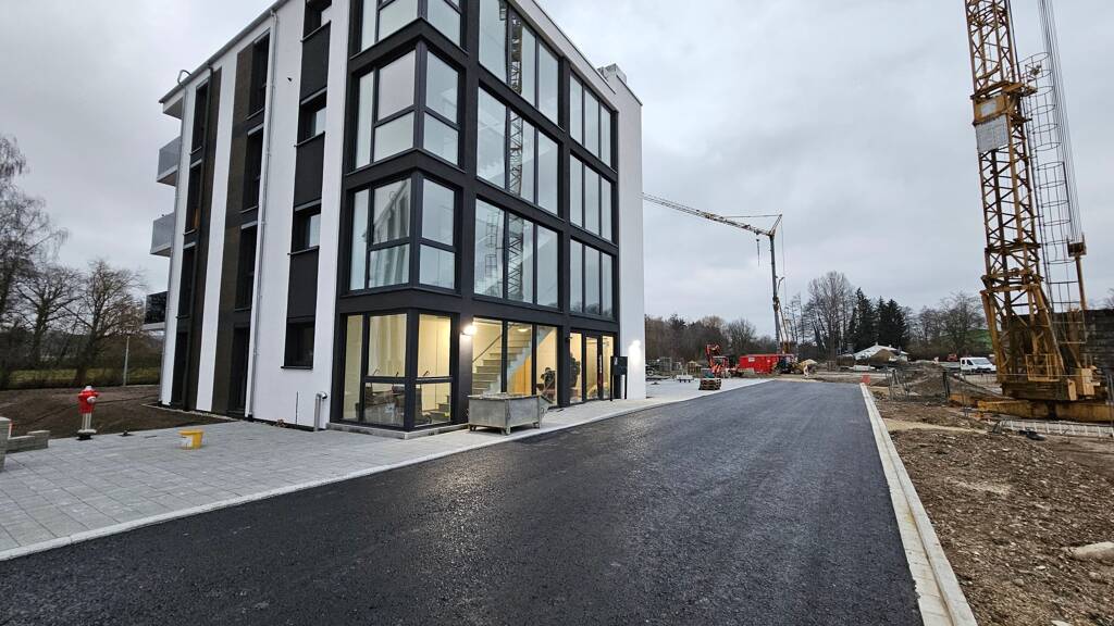 Wohnung zum Kauf - Erstbezug provisionsfrei 597.000 € 4 Zimmer 117 m² 2. Geschoss frei ab sofort Rielasingen Rielasingen-Worblingen 78239