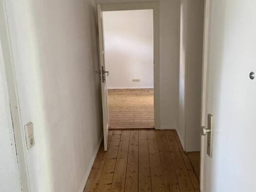 Wohnung zum Kauf 117.500 € 4 Zimmer 60 m² 1. Geschoss frei ab sofort Georg-Schwarz-Straße 3 Zwenkau Zwenkau 04442