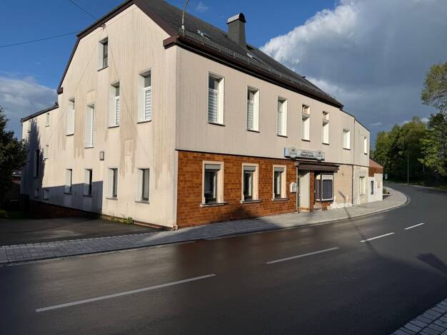 Haus zum Kauf 249.000 € 4 Zimmer 500 m² 1.500 m² Grundstück Kleinschwarzenbach Helmbrechts 95233