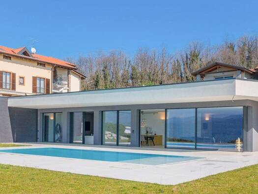 Haus zum Kauf 2.750.000 € 250 m² 1.850 m² Grundstück Besozzo 21023