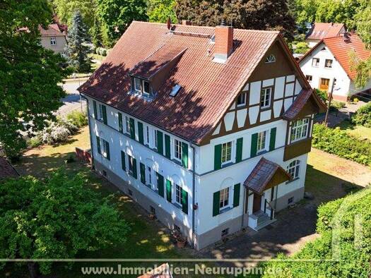 Mehrfamilienhaus zum Kauf 825.000 € 12 Zimmer 350 m² 1.726 m² Grundstück Neuruppin 16816