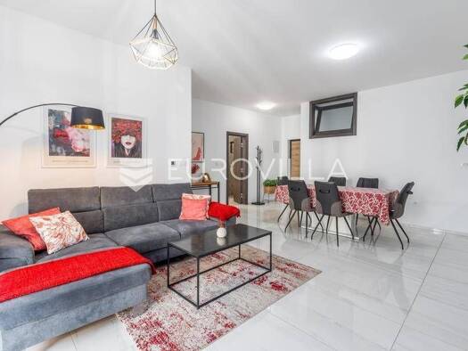 Wohnung zur Miete 1.400 € 2 Zimmer 70 m² 3. Geschoss Centar Pula