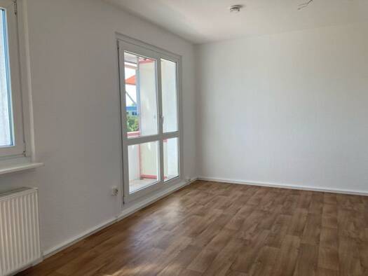 Wohnung zur Miete 326 € 3 Zimmer 57,1 m² 4. Geschoss Gustav-Jeuthe-Straße 14 Süd Dessau-Roßlau 06849
