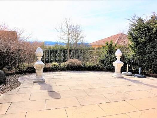 Einfamilienhaus zum Kauf 975.000 € 8 Zimmer 300 m² 1.200 m² Grundstück Langenzenn 90579