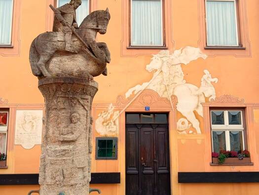 Restaurant zur Miete provisionsfrei 1.900 € 330 m² Gastrofläche Marktstraße 12 Buttenheim 96155