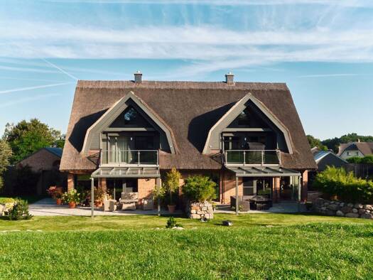 Doppelhaushälfte zum Kauf 1.450.000 € 5 Zimmer 133 m² 1.993 m² Grundstück Rügenresort 24a Sellin Mönchgut 18586