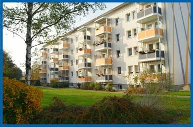 Wohnung zur Miete 360 € 3 Zimmer 59,5 m² 2. Geschoss frei ab 01.06.2025 Glauchauer Straße 17 Weida Riesa 01587