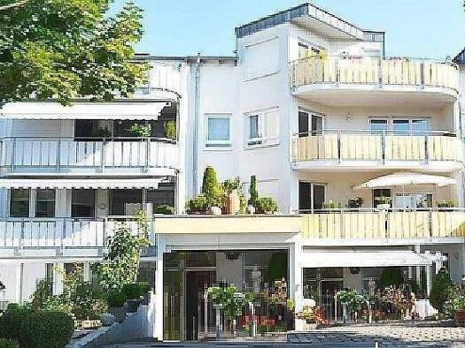 Mehrfamilienhaus zum Kauf als Kapitalanlage geeignet 1.115.000 € 12 Zimmer 275 m² 500 m² Grundstück Bad Cannstatt Stuttgart 70372