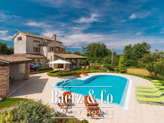 Villa zum Kauf 1.690.000 € 5 Zimmer 355 m² 33.800 m² Grundstück Višnjan