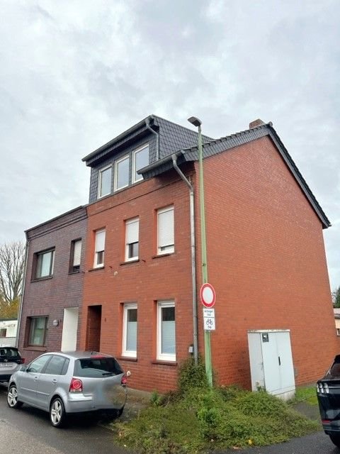 Mehrfamilienhaus zum Kauf 369.000 € 8 Zimmer 240 m²<br/>Wohnfläche 1.866 m²<br/>Grundstück ab sofort<br/>Verfügbarkeit Selhausen Niederzier 52382