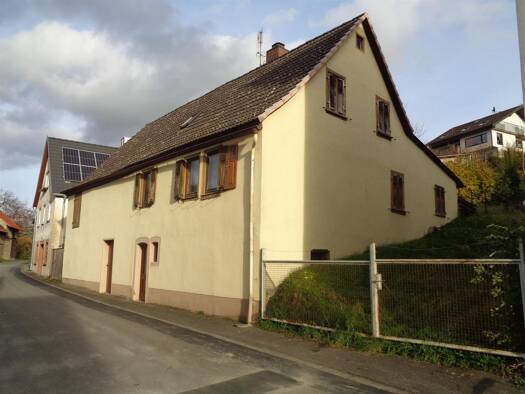 Einfamilienhaus zum Kauf 119.000 € 5 Zimmer 75 m² 909 m² Grundstück Homburg Triefenstein 97855