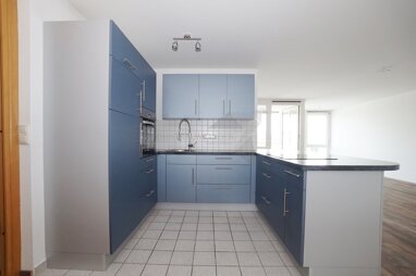 Wohnung zur Miete 539 € 2 Zimmer 71,9 m² 4. Geschoss Äußere Schneeberger Straße 6 Mitte - Süd 141 Zwickau 08056