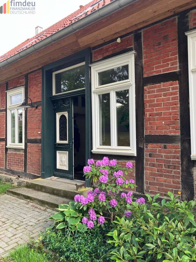 Haus zum Kauf 8 Zimmer 369 m² 3.309 m² Grundstück Kirchweyhe Uelzen 29525