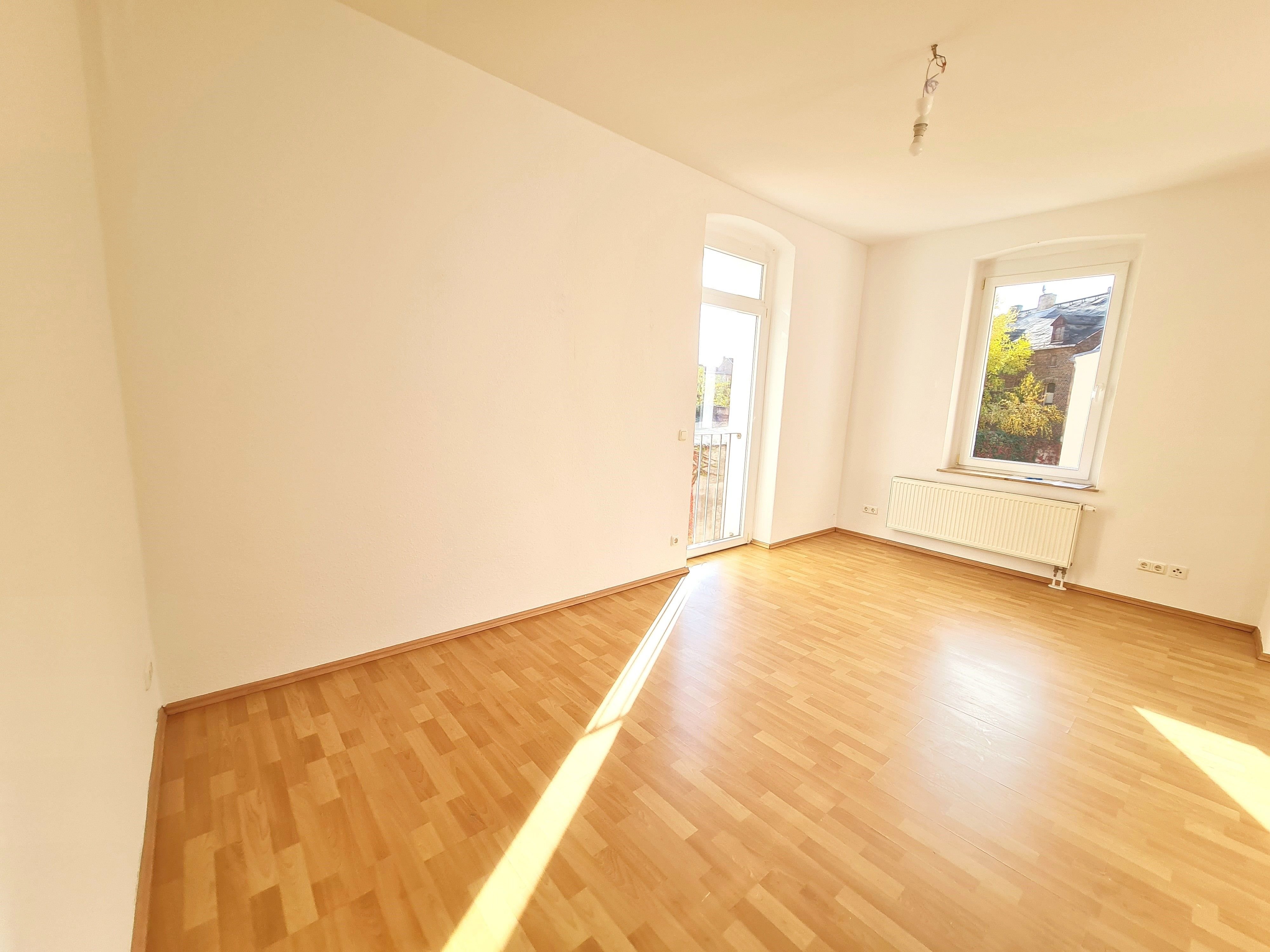 Wohnung zur Miete 380 € 2,5 Zimmer 60 m²<br/>Wohnfläche 1.<br/>Geschoss ab sofort<br/>Verfügbarkeit Bitterfeld Bitterfeld-Wolfen 06749