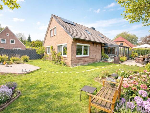 Mehrfamilienhaus zum Kauf 379.000 € 6 Zimmer 180 m² 570 m² Grundstück Norden Norden 26506