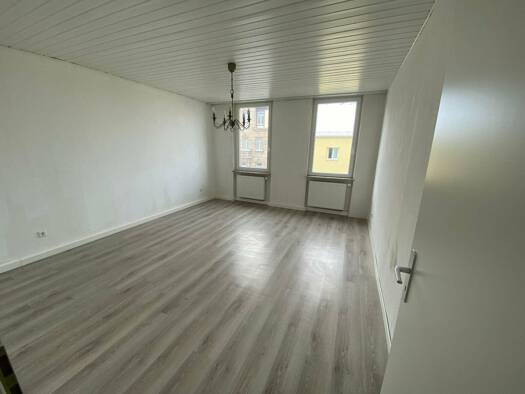 Wohnung zur Miete 650 € 2 Zimmer 47 m² Geschoss 3/4 frei ab 01.10.2026 Südstadt Fürth 90763