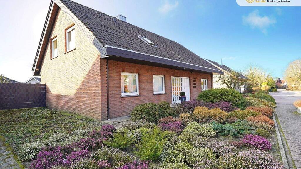 Einfamilienhaus zum Kauf 335.000 € 7 Zimmer 195,7 m² 652 m² Grundstück Neuenhaus Neuenhaus , Dinkel 49828