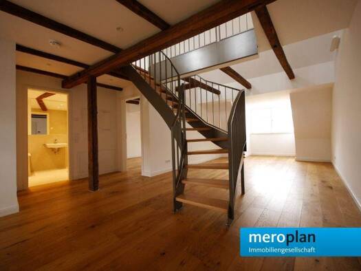 Wohnung zur Miete 995 € 2 Zimmer 87,6 m² 2. Geschoss frei ab sofort Johannesstraße 32 Altstadt Erfurt 99084