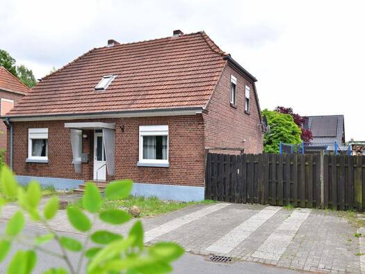 Einfamilienhaus zum Kauf 274.000 € 7 Zimmer 120 m² 675 m² Grundstück Epe Gronau 48599