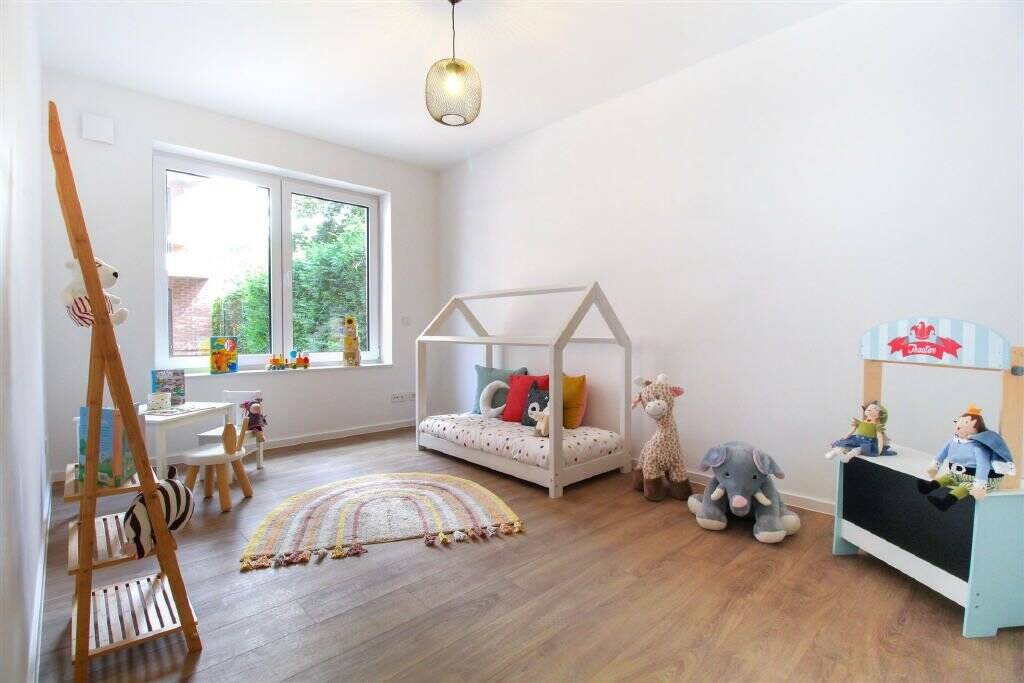 Property thumbnail 6