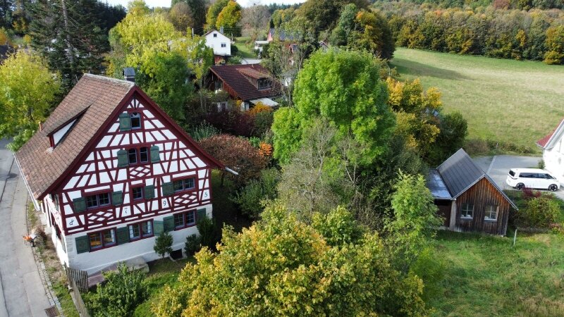 Bauernhaus zur Miete 1.500 € 5 Zimmer 125 m²<br/>Wohnfläche 500 m²<br/>Grundstück Altdorfstr. 34 Wolfegg Wolfegg 88364