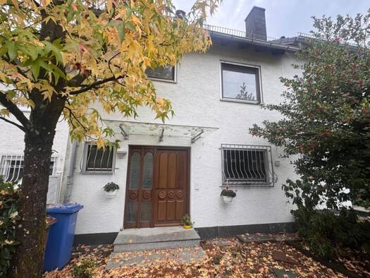 Haus zum Kauf 620.000 € 6 Zimmer 146 m² 234 m² Grundstück frei ab sofort Stierstadt Oberursel 61440